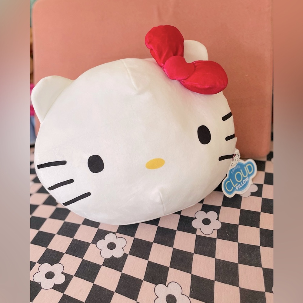 Hello kitty squishmallow